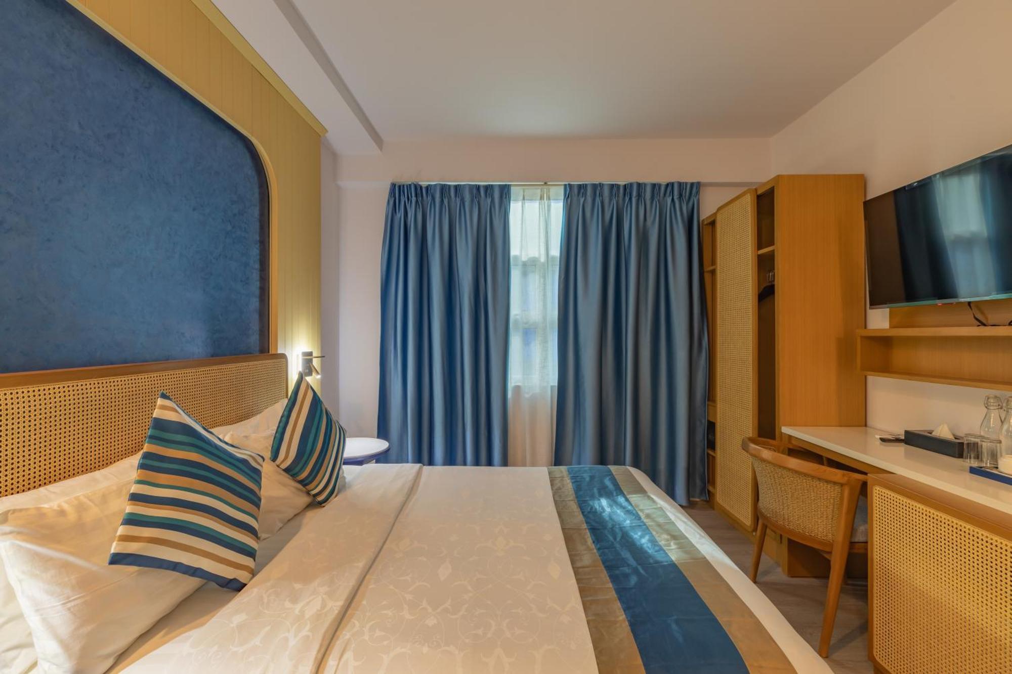 Umet Seaview Hotel With Free Airport Pick Up And Drop T&C Apply Male Exterior foto